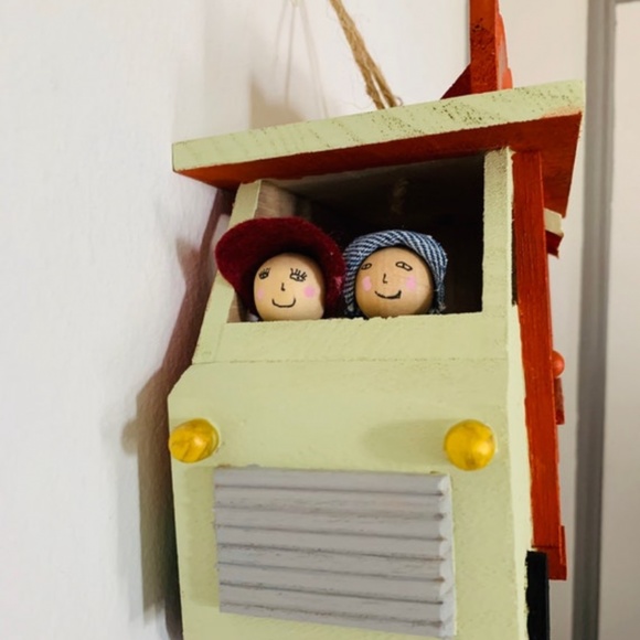 Western Wooden Birdhouse - Picture 4 of 5